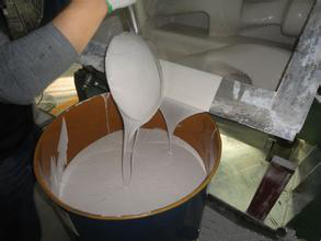 耐低溫模具硅膠能耐低溫多少度？